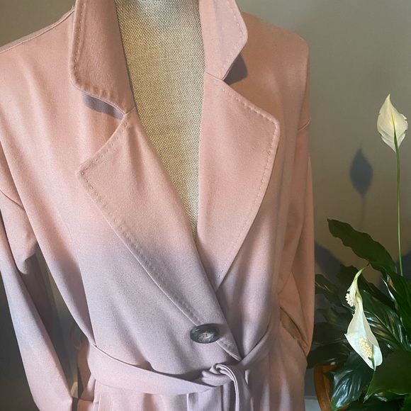 A Trench with a Twist - Picture 6 of 9